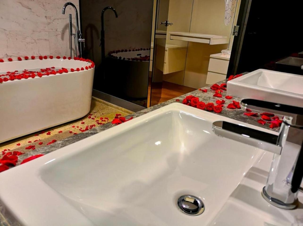 Apartment The Platinum Klcc By Loversuites *