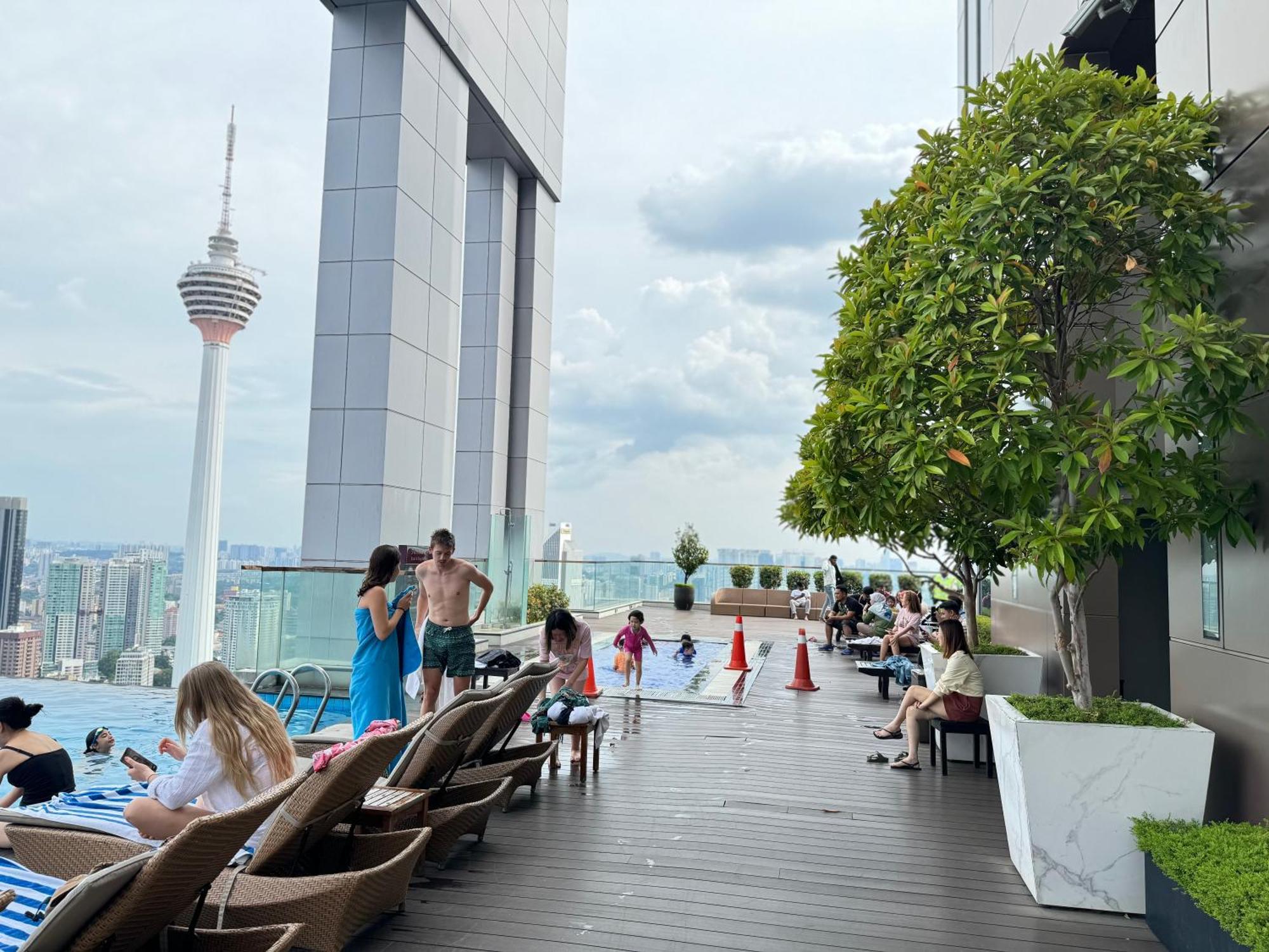 Apartment The Platinum Klcc By Loversuites