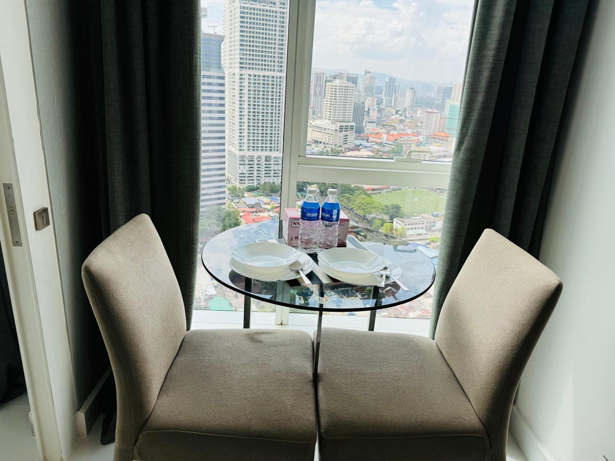 The Platinum Klcc By Loversuites Apartment